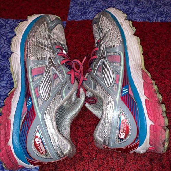Brooks Ravenna Running Sneakers - Picture 6 of 7